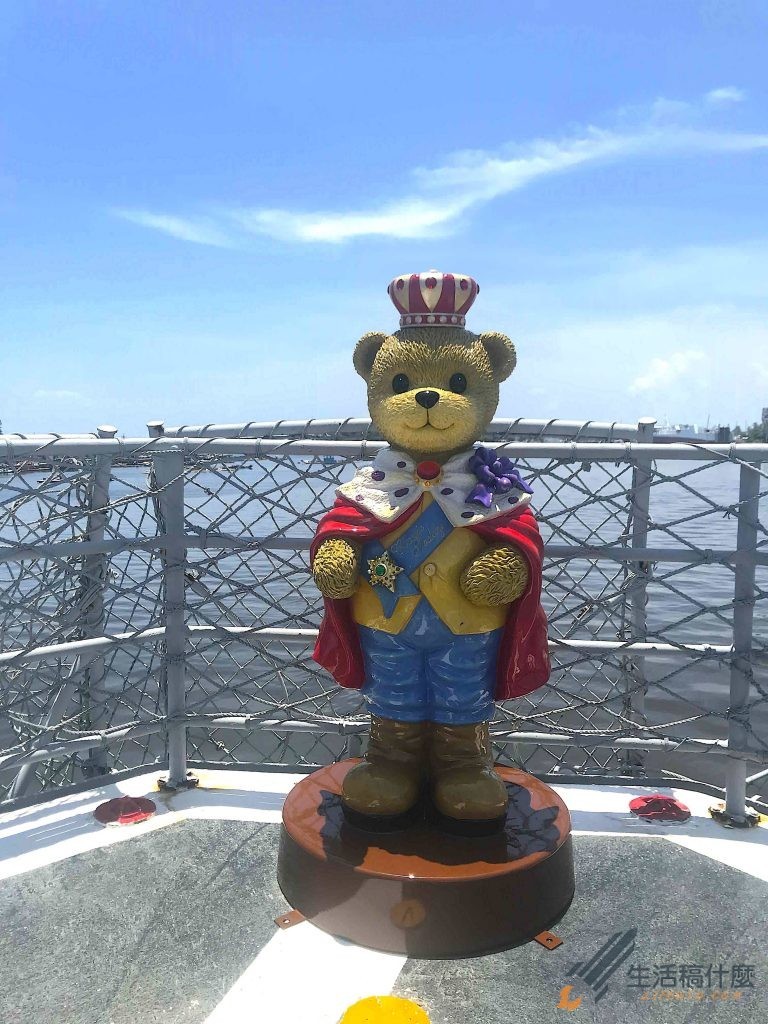 台南安平景點:遇艦泰迪熊 | 泰迪熊登上德陽軍艦?巨型水手泰迪熊登場!